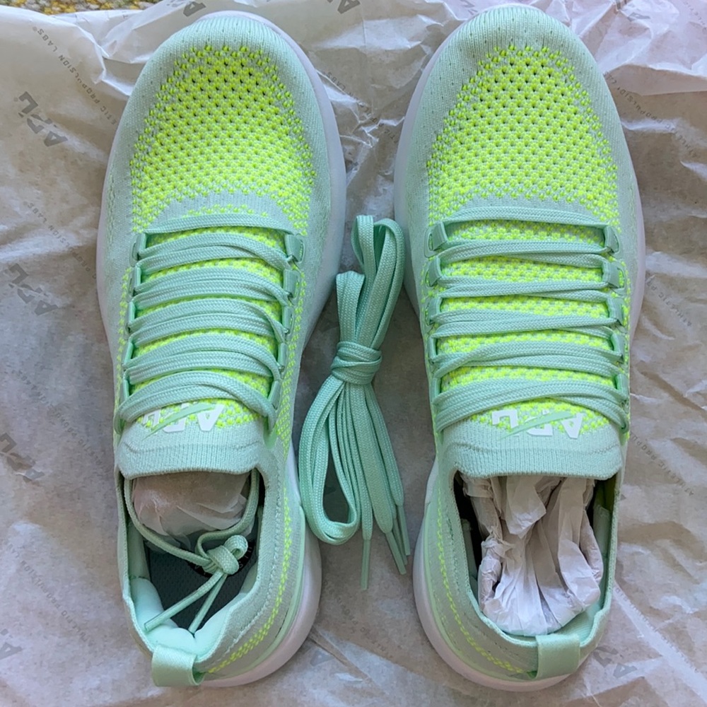 APL women’s techloom breeze size 6.5 NIB